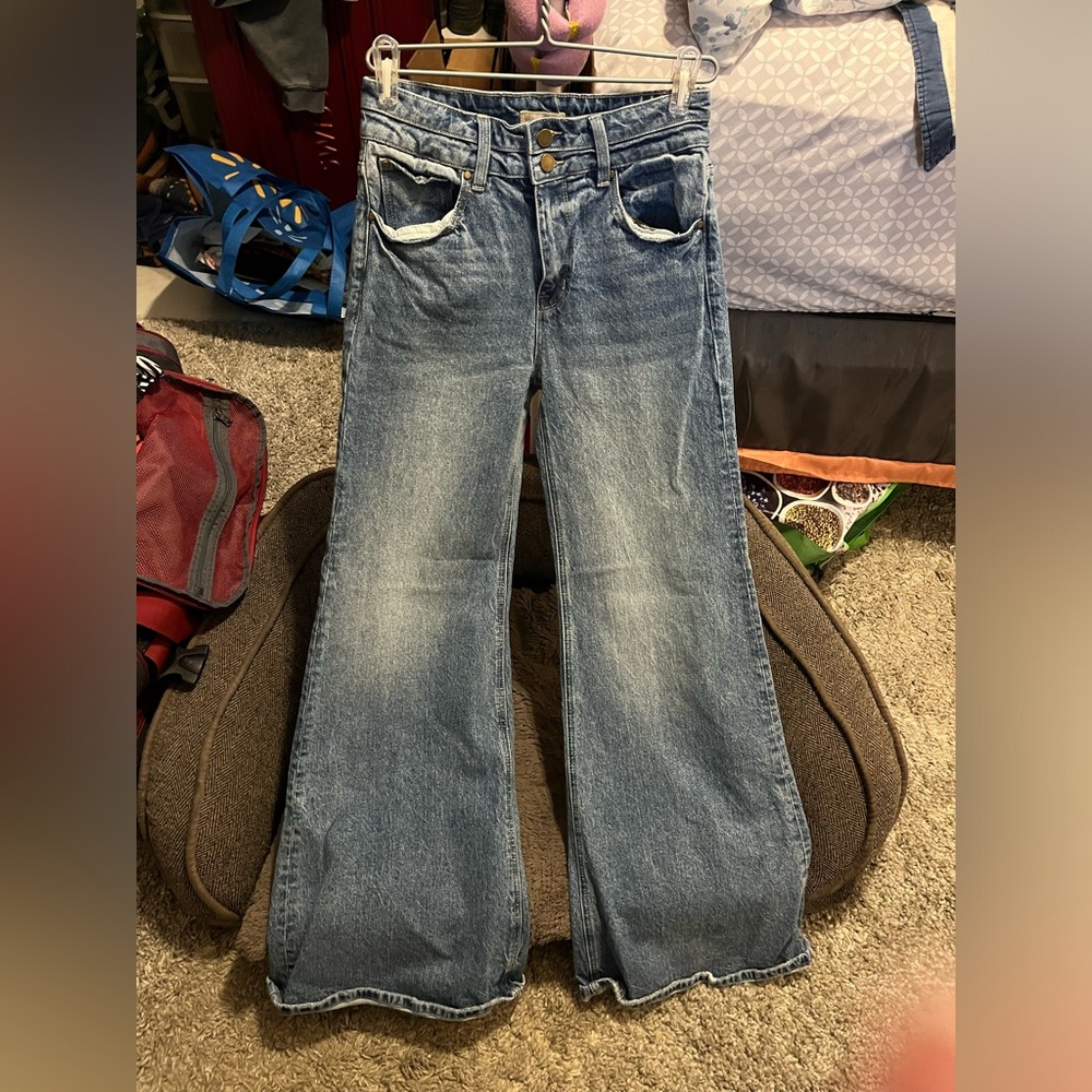 Wide leg jeans